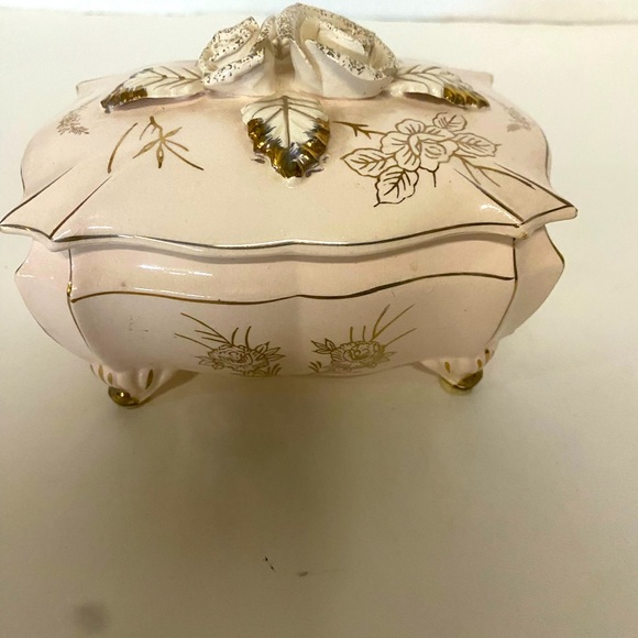 Light Pink Porcelain Vintage Cigarette Box With 2 Matching Ashtrays - Picture 3 of 12